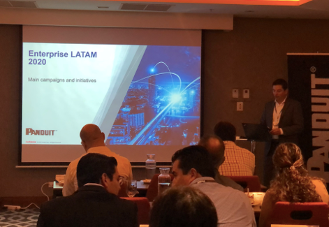 KICKOFF DE PANDUIT: TRABAJANDO EN EQUIPO PARA LLEGAR MÁS LEJOS