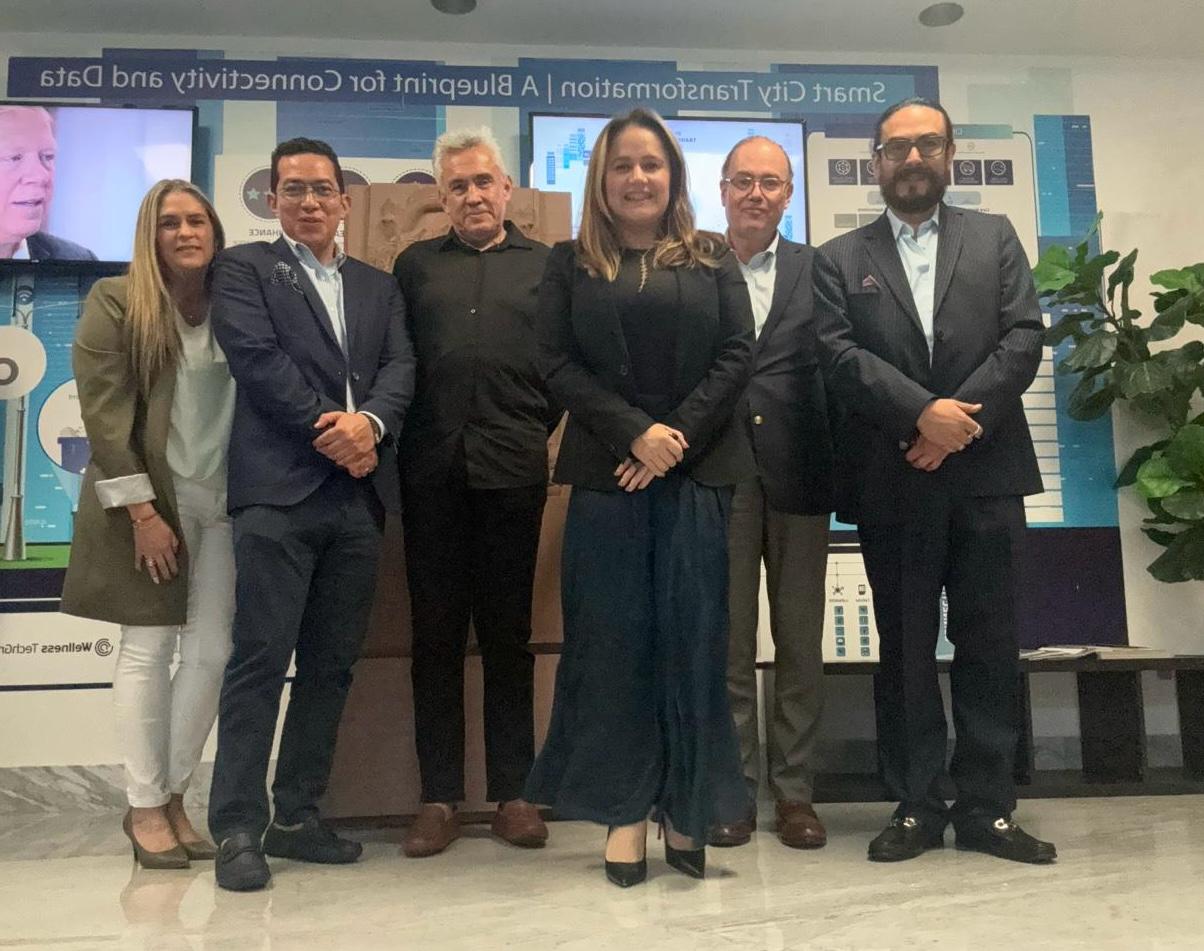 HERCA LIFESTYLE VISITA EL CENTRO DE EXPERIENCIA MIAMI